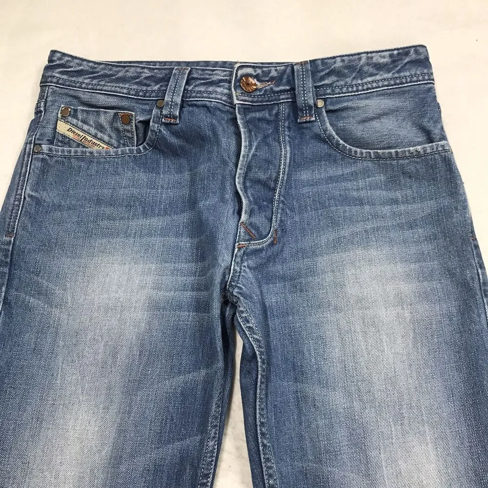 DIESEL Larkee Jeans Men 30x32 (29/32 tag) Light Whiskered Wash Button Fly
